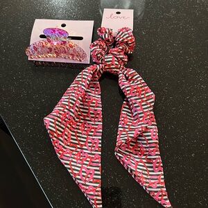 Target Love Hair clip and Hair tie set - New in package